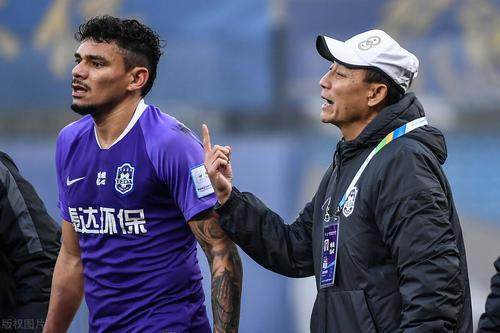 开云下载-巴媒：苏亚雷斯收FIFA裁定 与津门虎解约成自由身